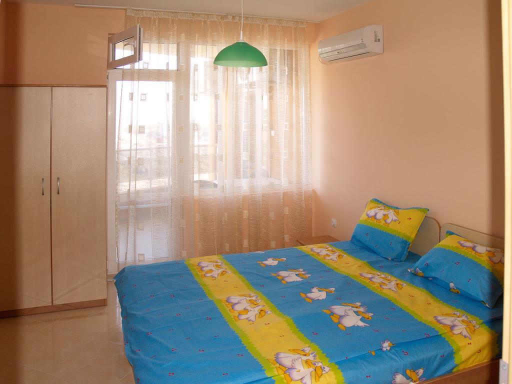 Apartments Sea Sounds Pomorie Extérieur photo